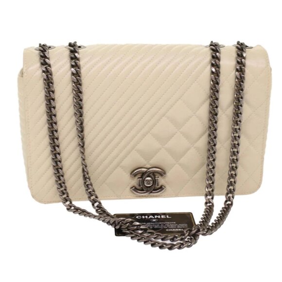 CHANEL Chevron x Matelasse Chain Shoulder Bag Lamb Skin White CC Auth 48469AV - Picture 1 of 16